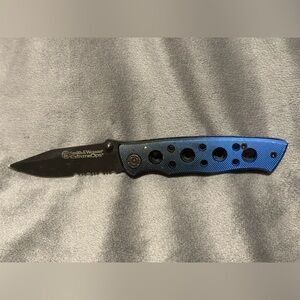 Smith and Wesson Extreme Ops